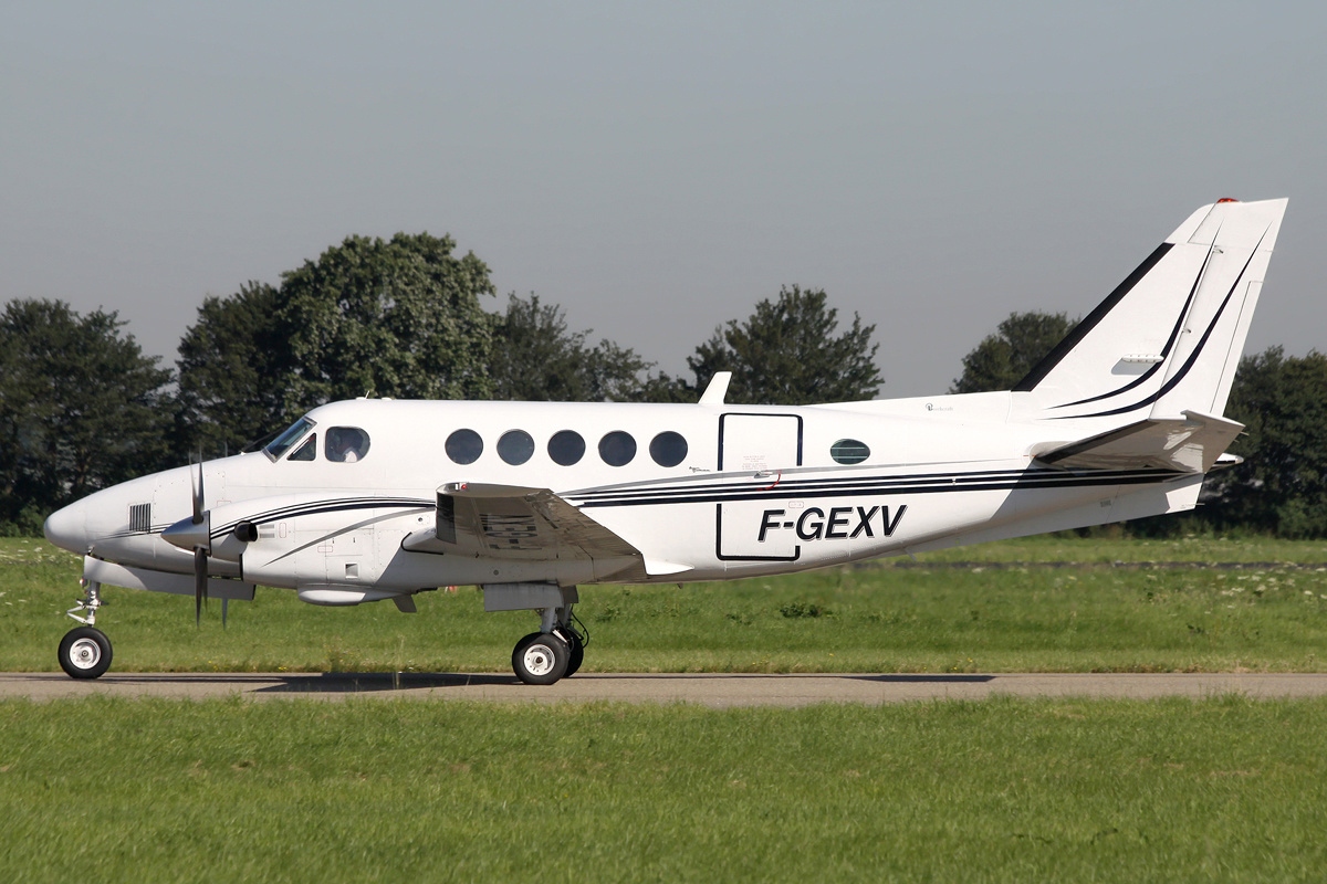 King Air A100 turboprop by Beechcraft (Textron Aviation)