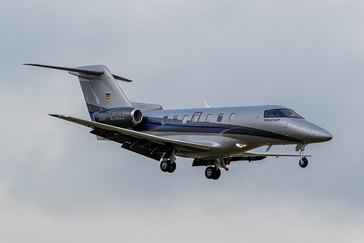 Pilatus PC-24 (2025) — N12AJ