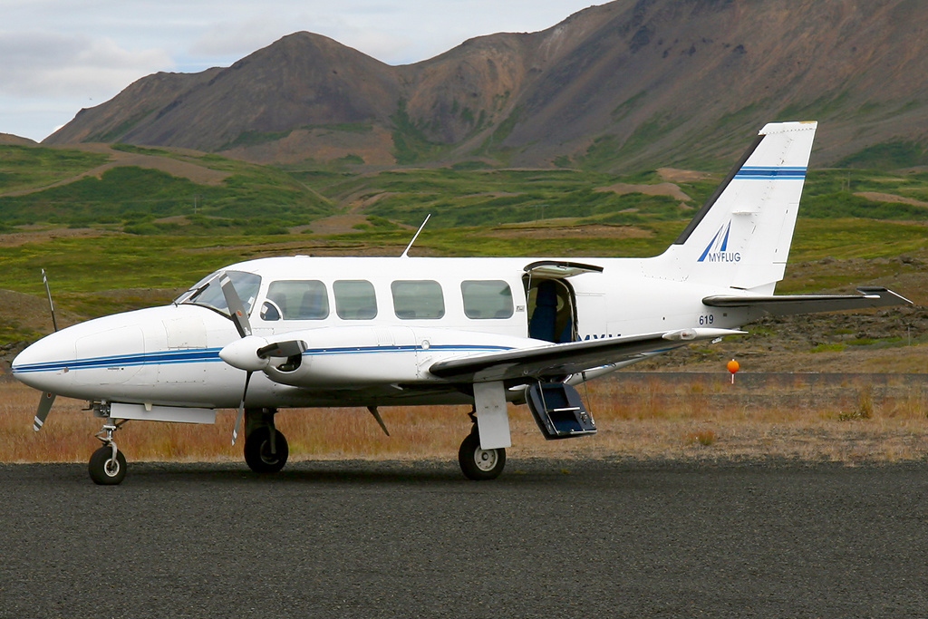 Piper Chieftain piston aircraft by Piper Aircraft