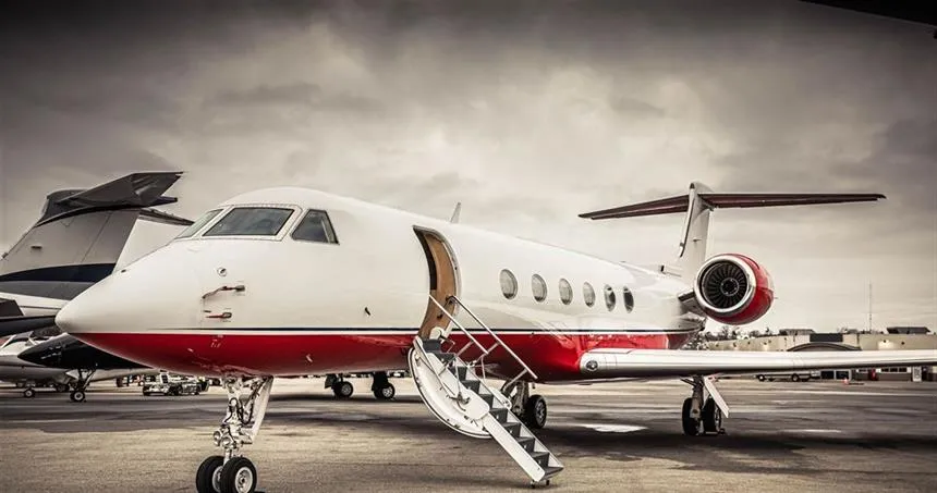 Gulfstream GV (1998) — N120LW