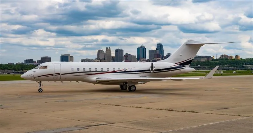 Bombardier Global 5000 (2015) — N1226