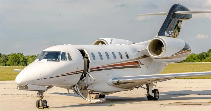 Cessna Citation X (1999) — N125DZ