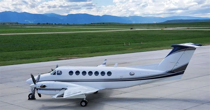 King Air 350 (1996) — N137FL
