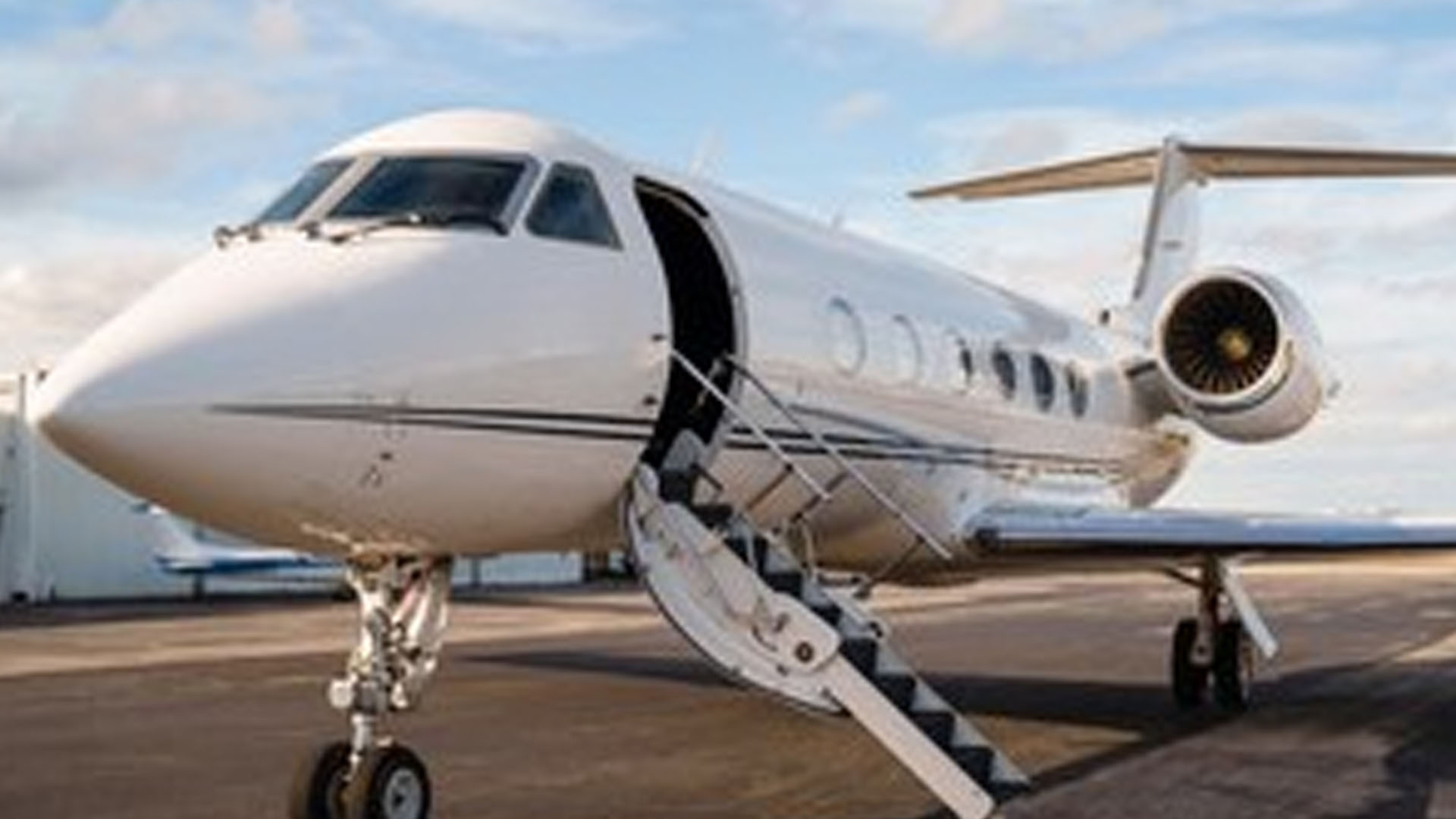 N154G Fixed Wing Multi‑Engine Business Jet private jet