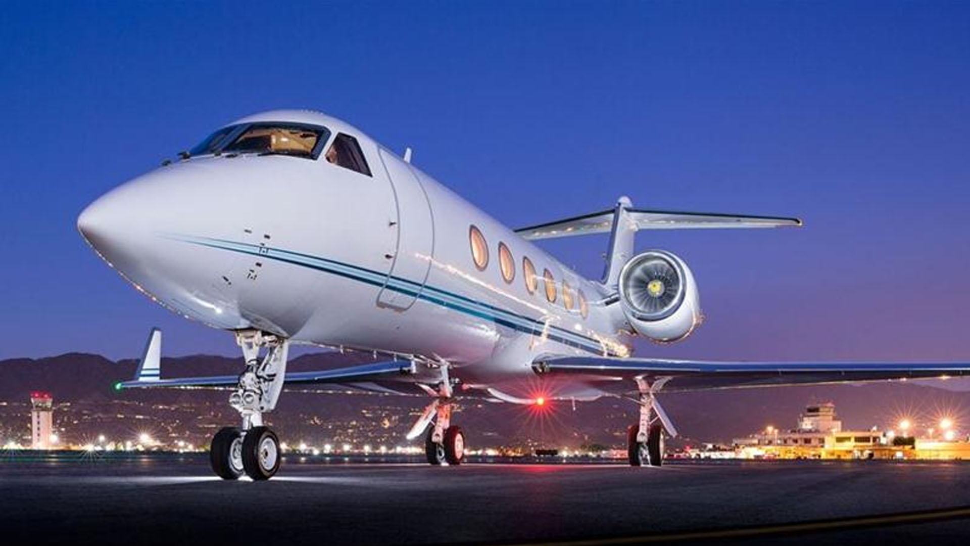 N1625 Private Jet Business Jet private jet