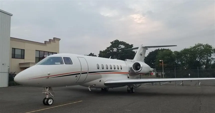 Hawker 4000 (2009) — N190JE