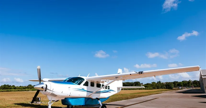 Cessna Caravan 208B (2009) — N208JB