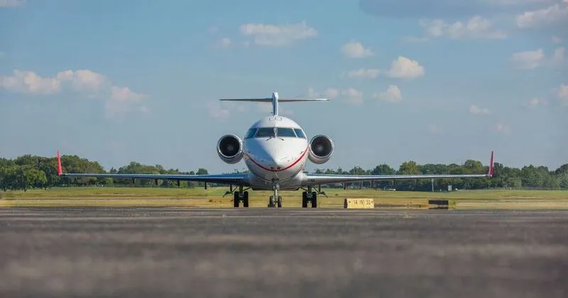 Bombardier Challenger 850 (2003) — N209RW
