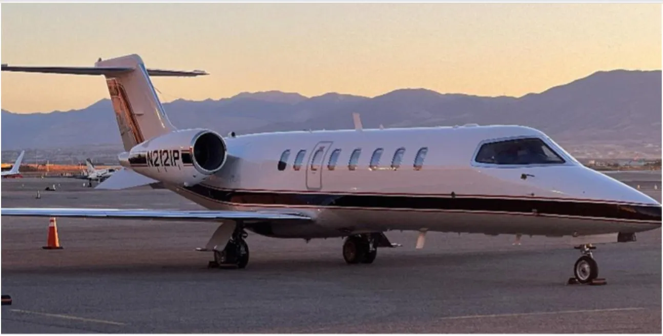 Learjet 45 (2015) — N2121P