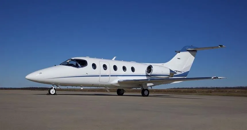 Beechjet 400A (2008) — N215JL