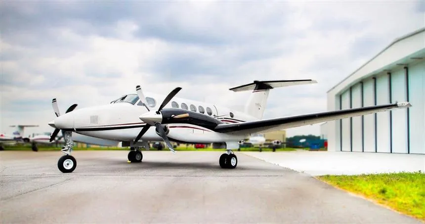 King Air 200 (1983) — N220RA