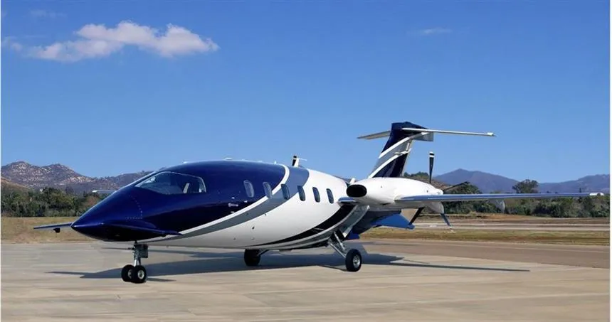 Piaggio Aero Industries Spa P180 (2010) — N247JL