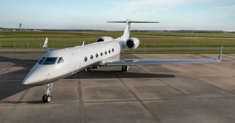 Gulfstream G550 (2010) — N261PW