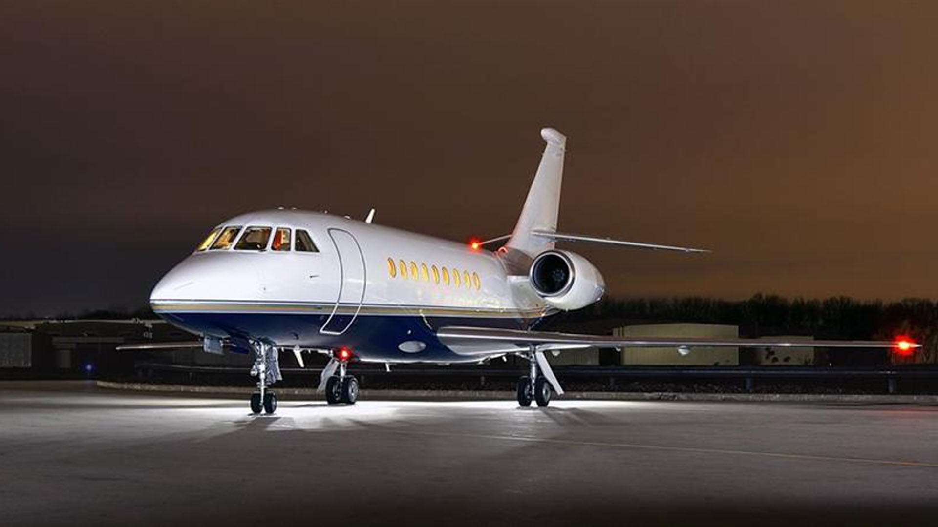 N26NJ Dassault Falcon 2000EX Business Jet private jet