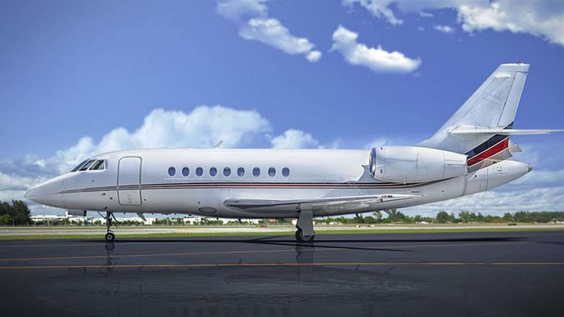 N277XX Dassault Falcon 2000EX Business Jet private jet
