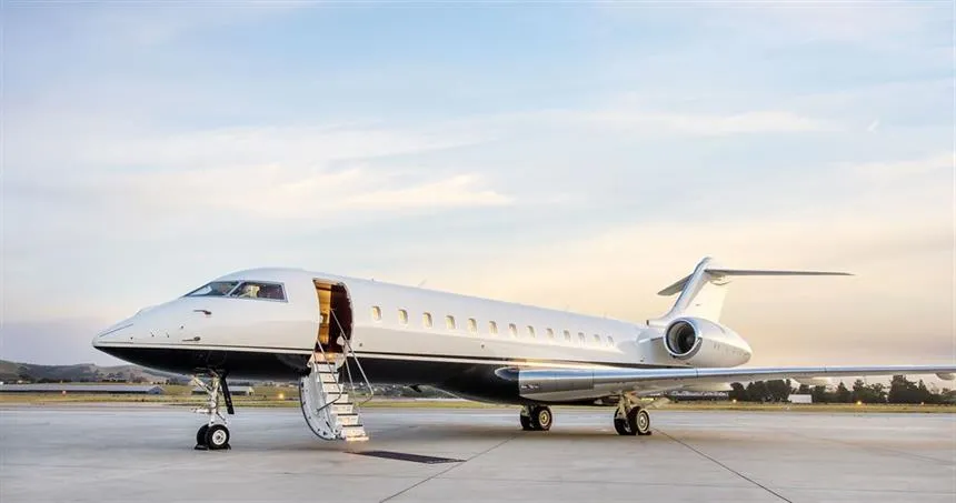Bombardier Global 6000 (2000) — N319GG