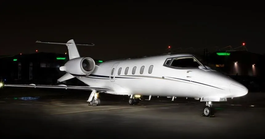 Learjet 60 (2007) — N325ER