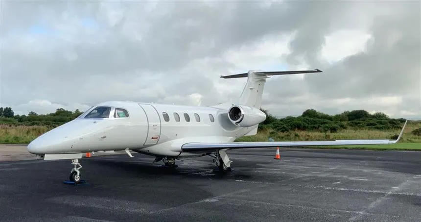 Embraer Phenom 300 (2011) — N329MC