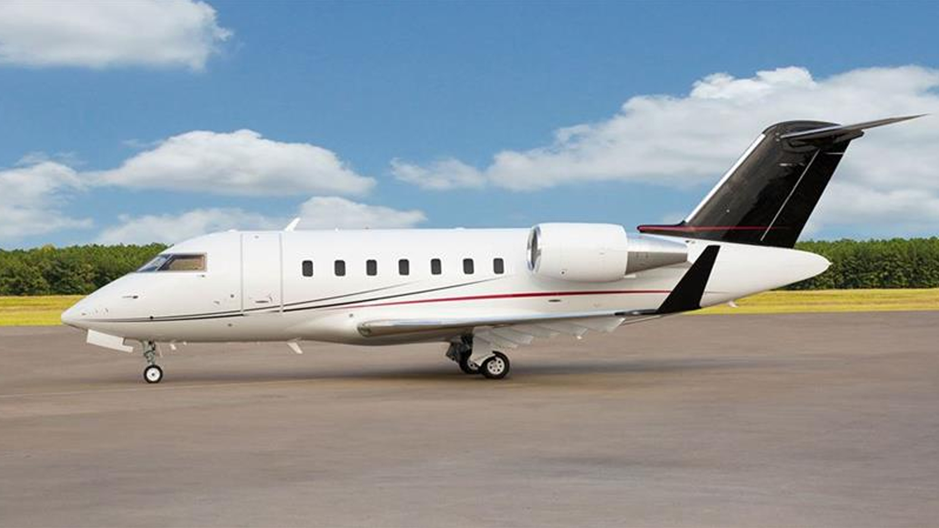 N329TL Bombardier Challenger 605 Jet private jet