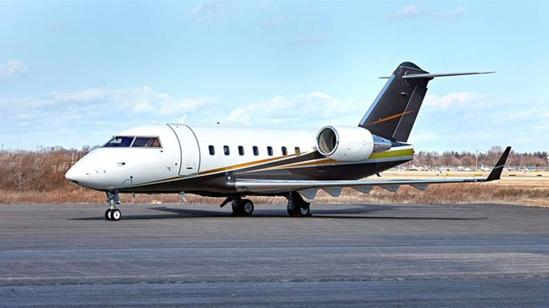 N334FX Dassault Falcon 7X private jet