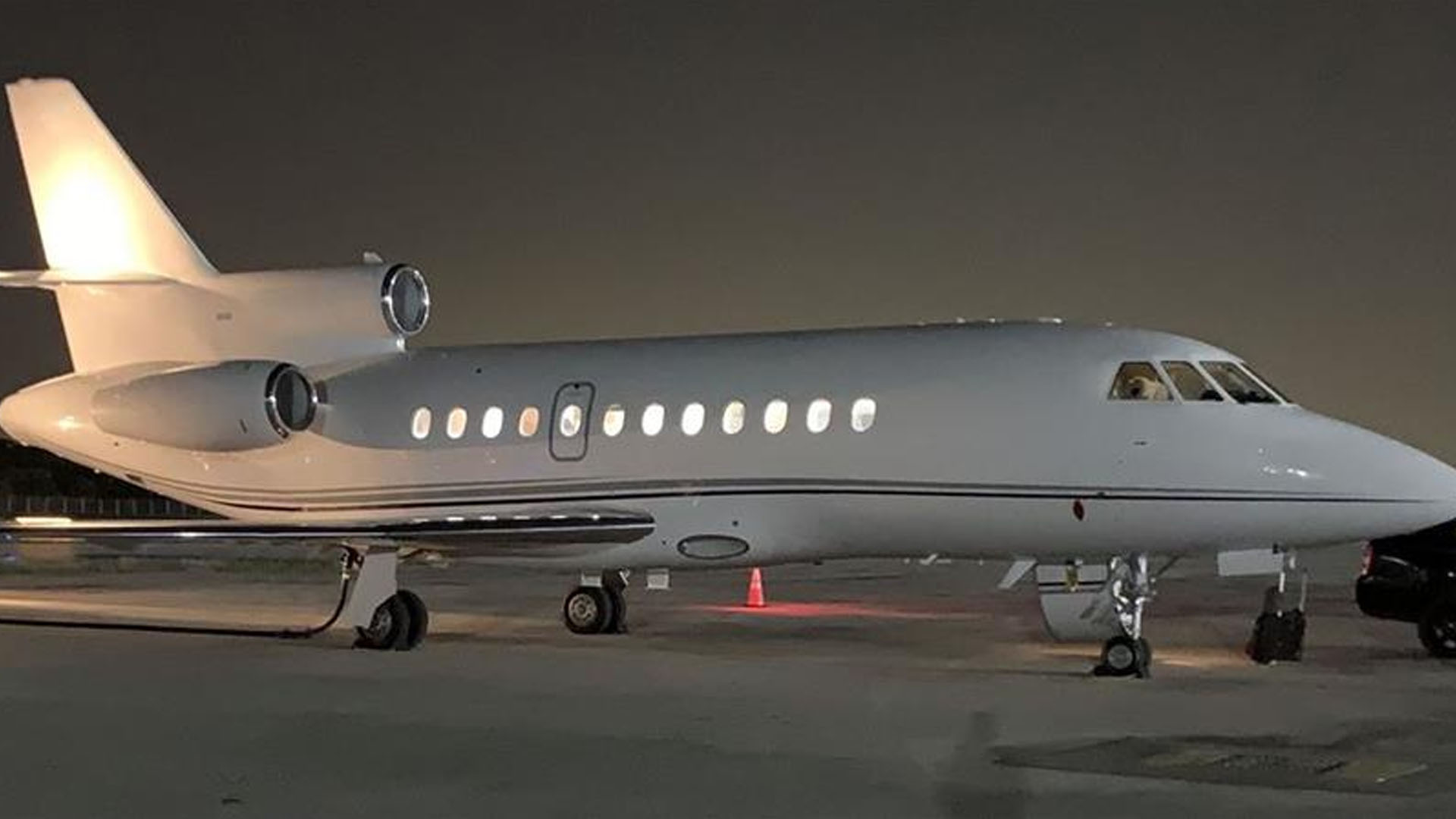 N345KM Dassault Falcon 900 private jet