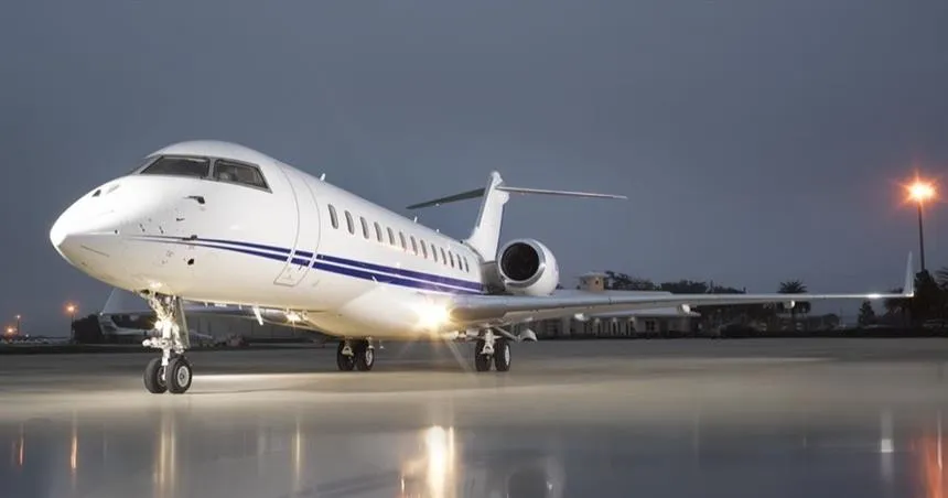 Bombardier Global 6000 (2010) — N373VB