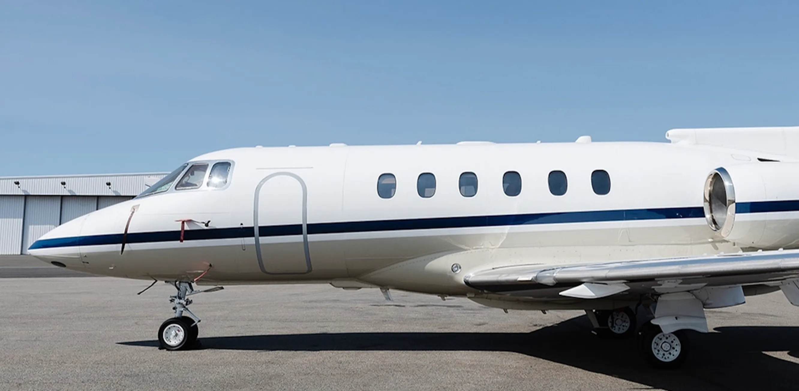 Hawker 800XP (2004) — N383TK