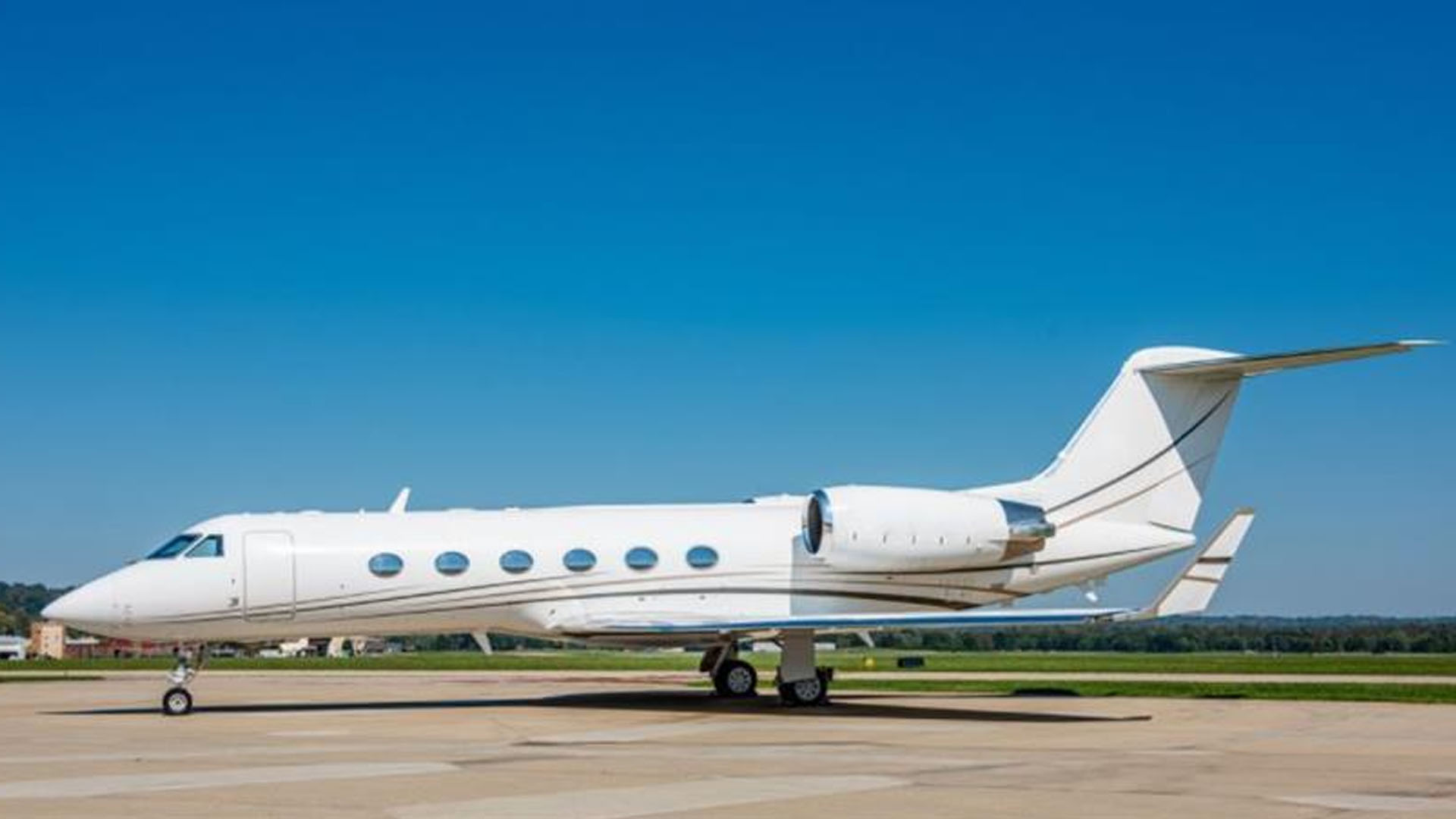 N394AK Private Jet Jet private jet