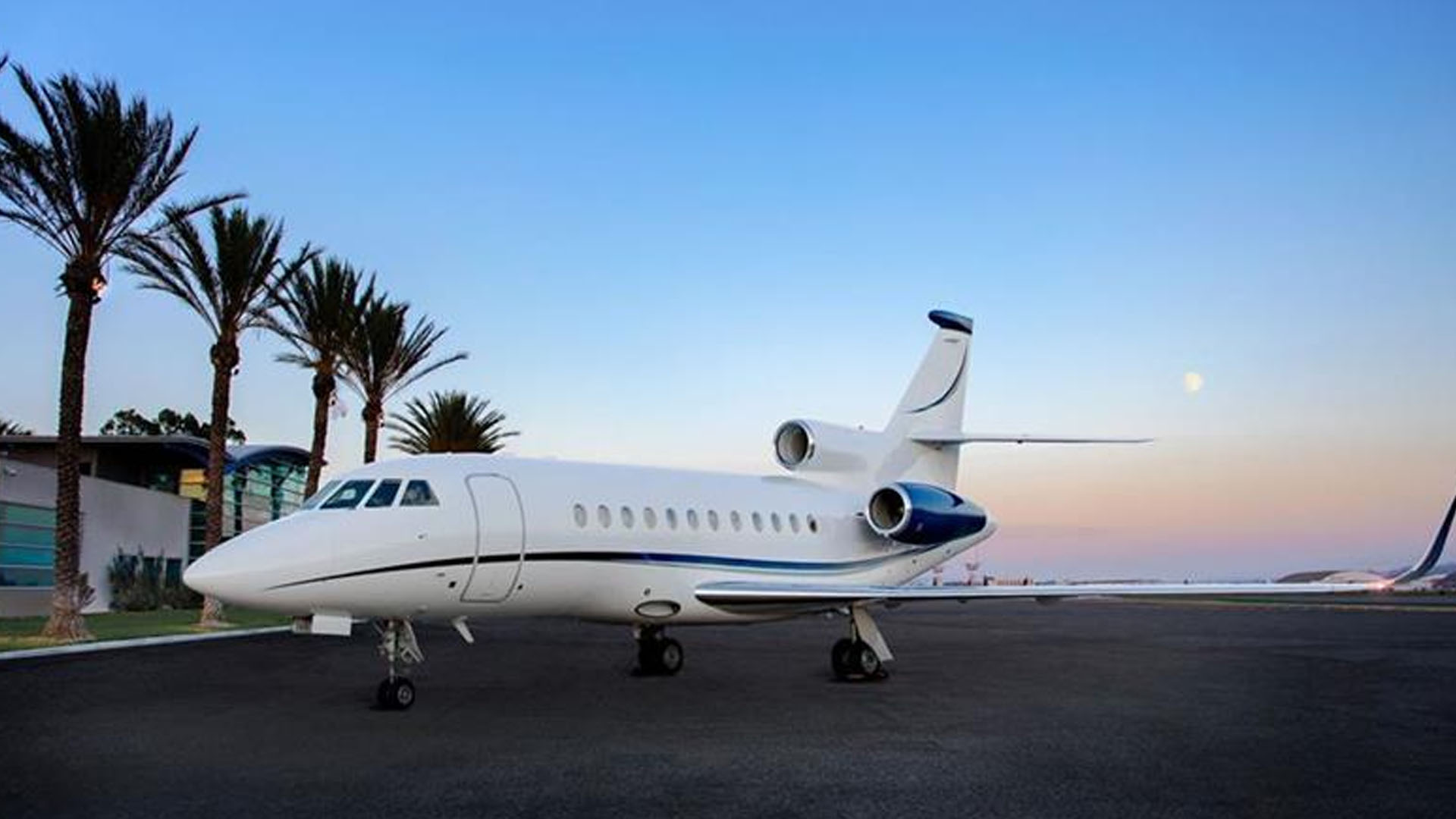 N40ZA Dassault Falcon 900EX private jet