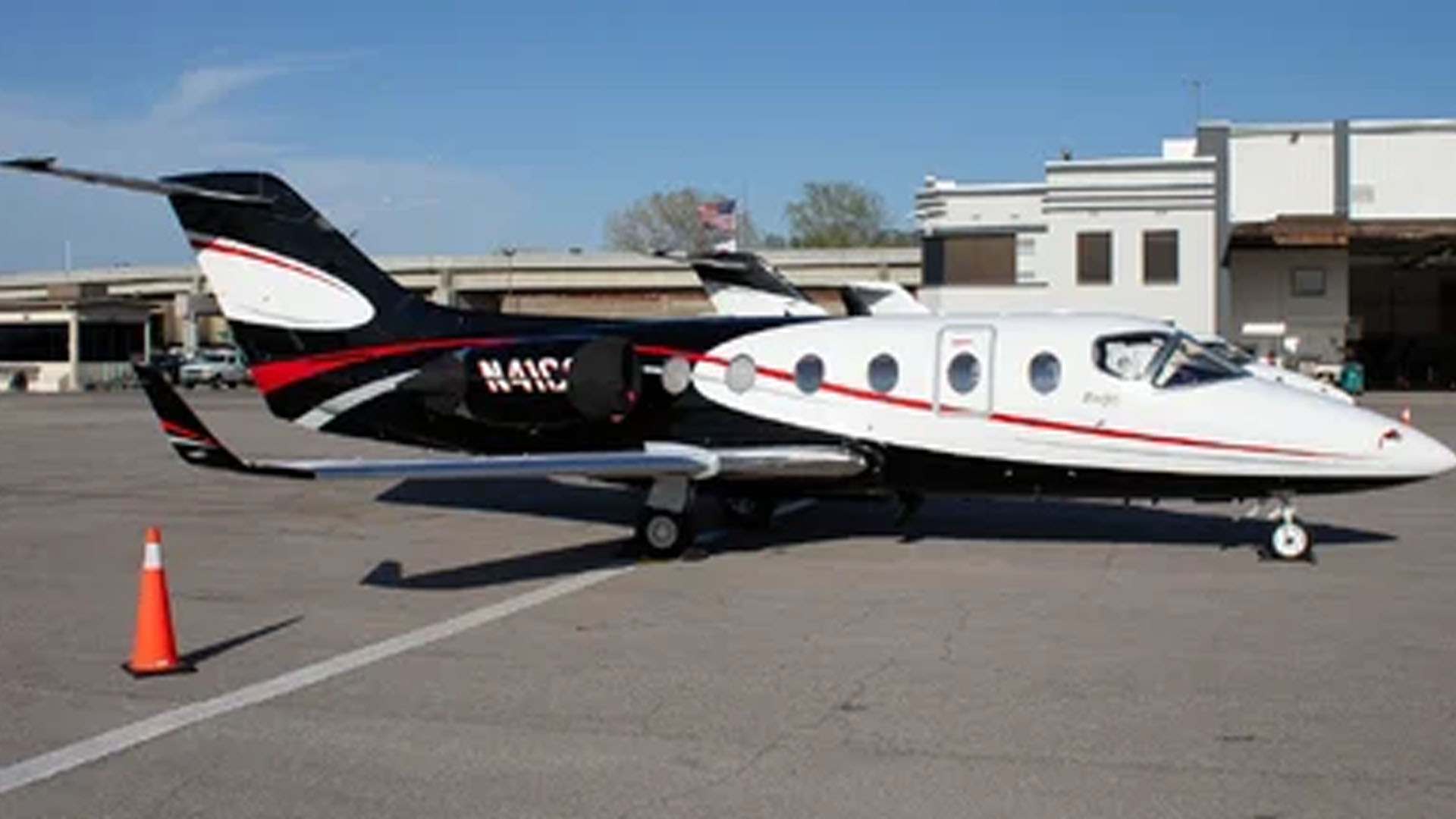 N41CG Fixed-wing multi-engine jet private jet