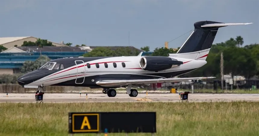 Cessna Citation VII (1990) — N427RR