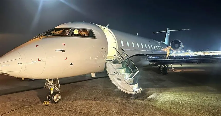 Bombardier Challenger 850 (2001) — N435SA