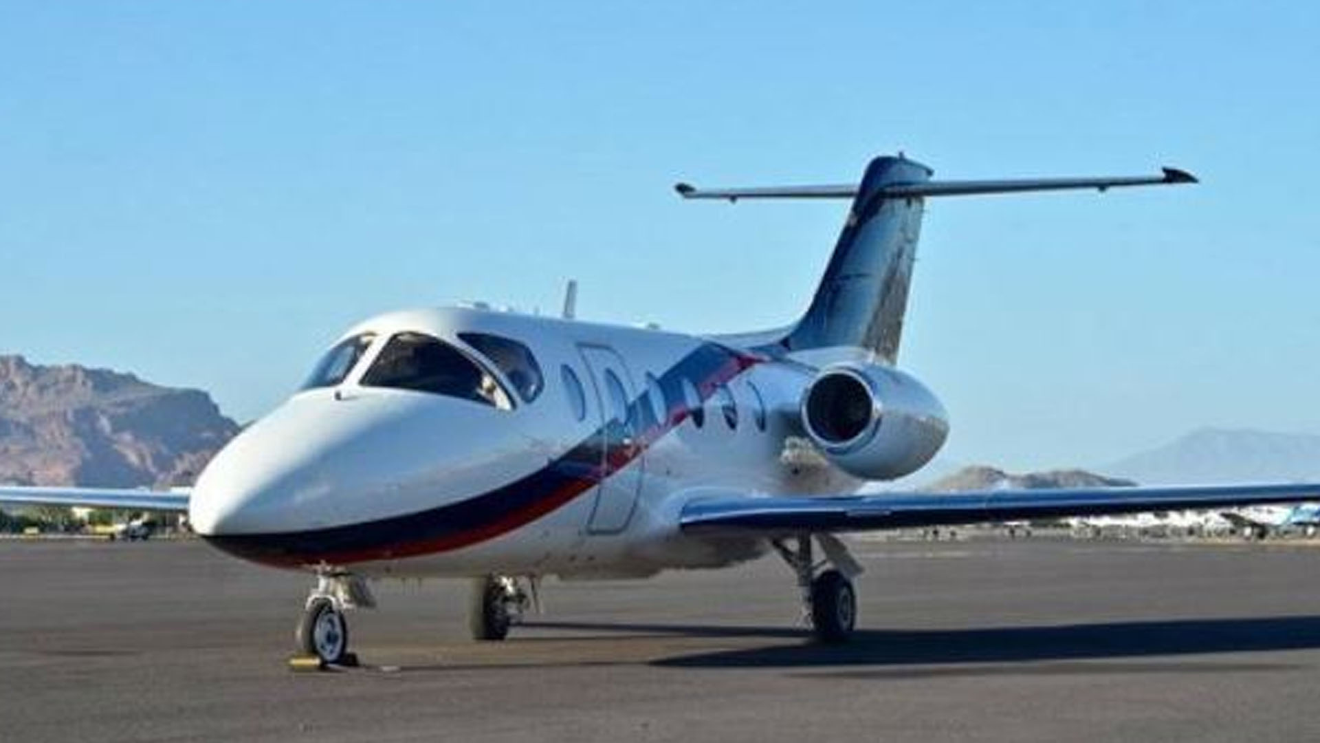N440LN Fixed‑wing multi-engine business jet private jet