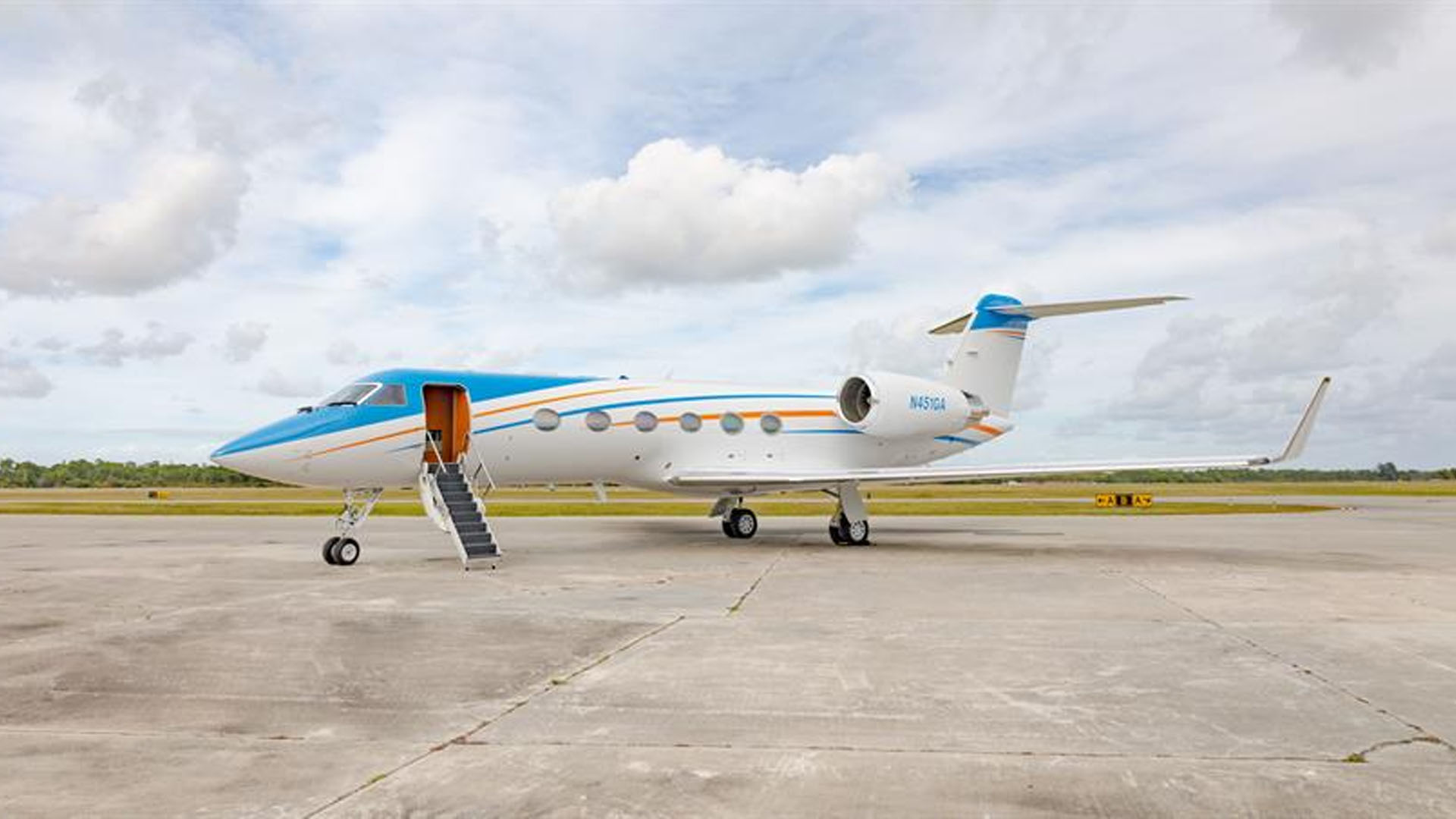 Gulfstream GIV (1993) — N451GA