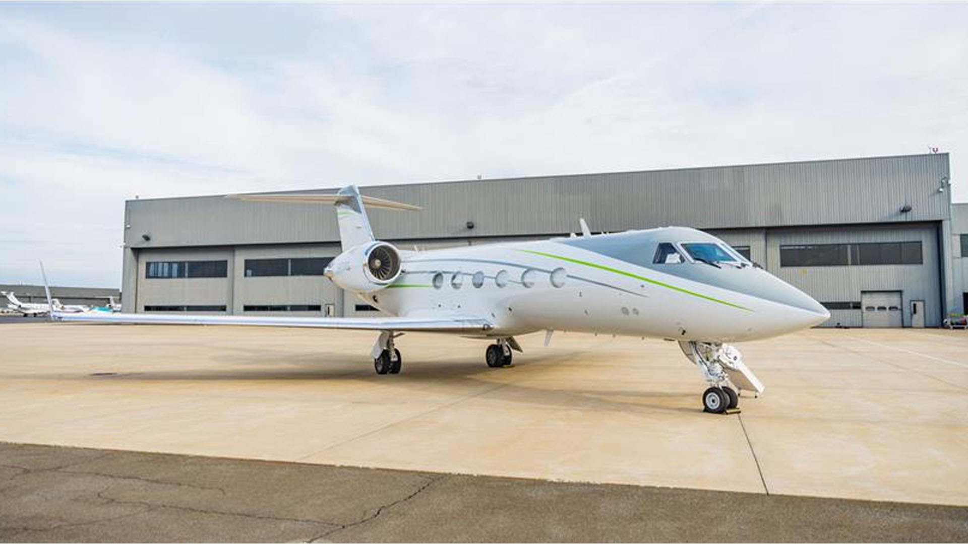 N455WG Private Jet private jet