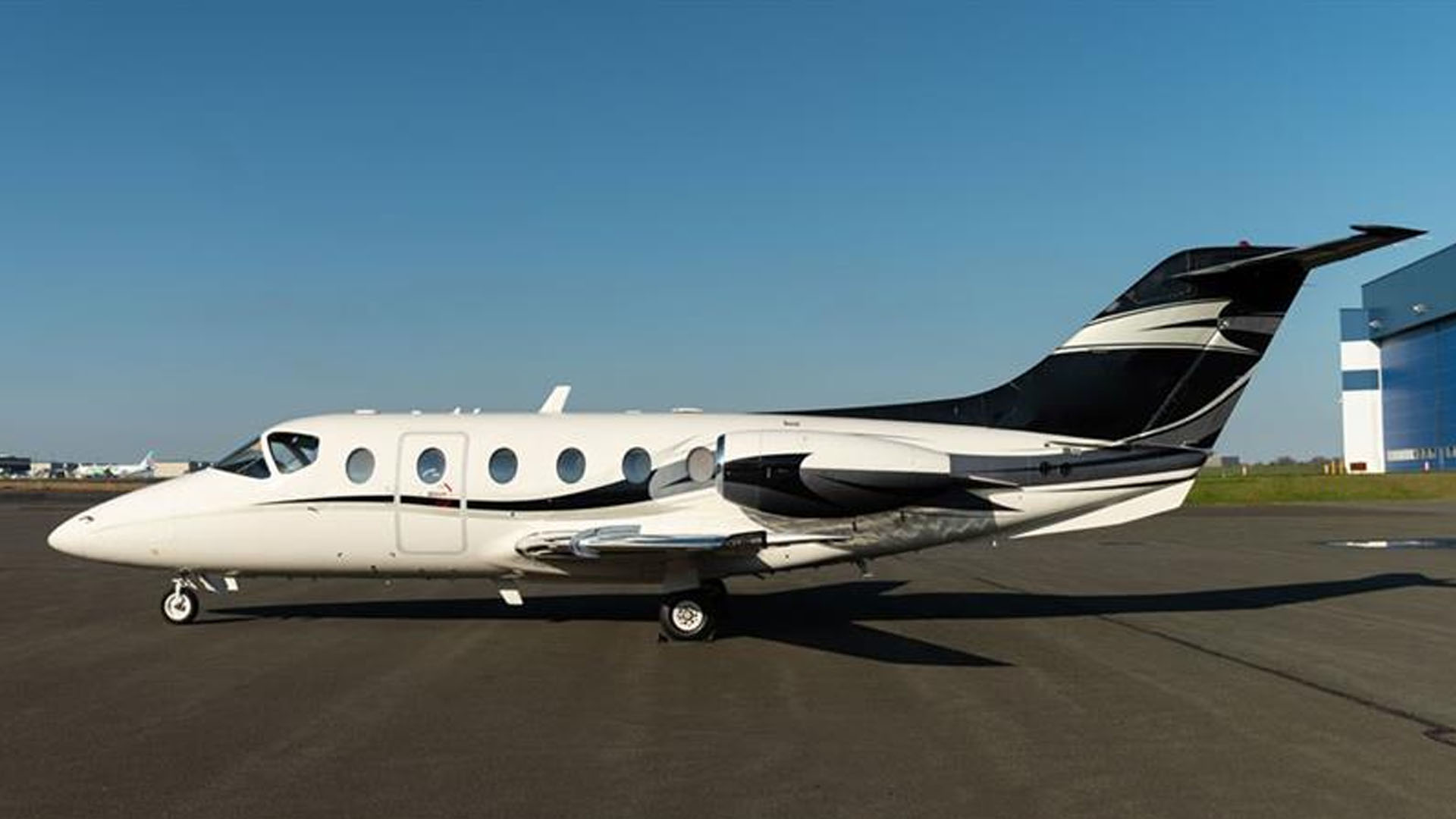 N473FL Light twin-engine business jet private jet