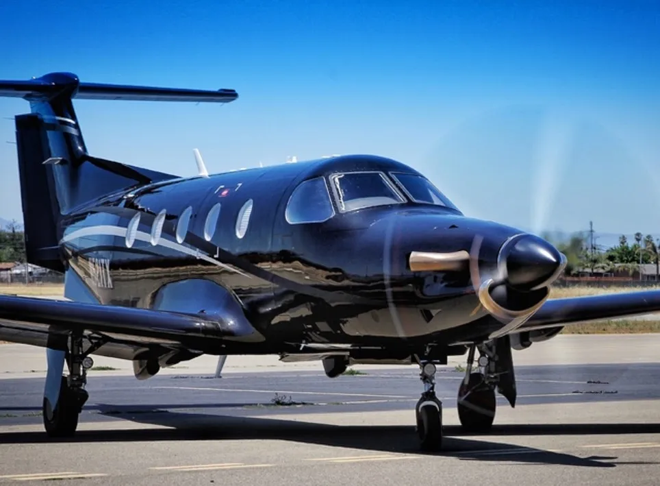 Pilatus PC-12 (2001) — N475TW