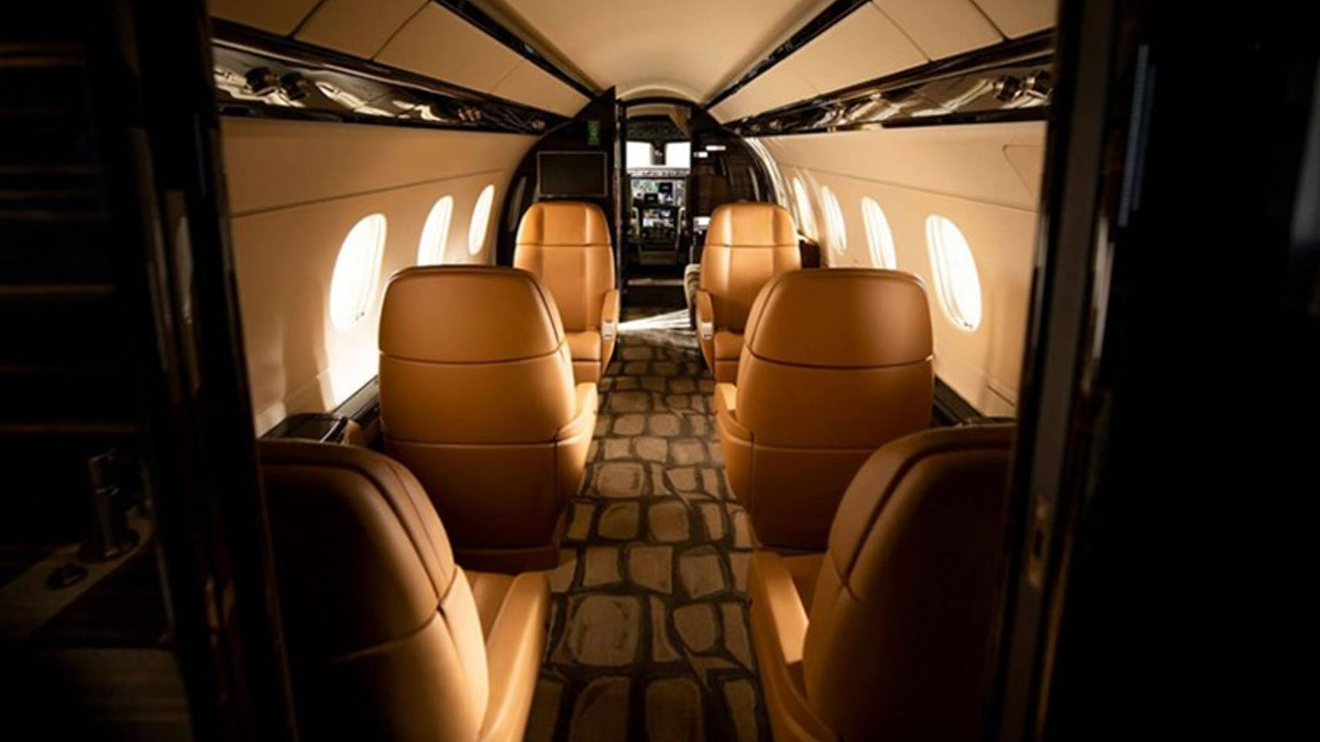 N482FX Fixed wing, multi-engine business jet private jet