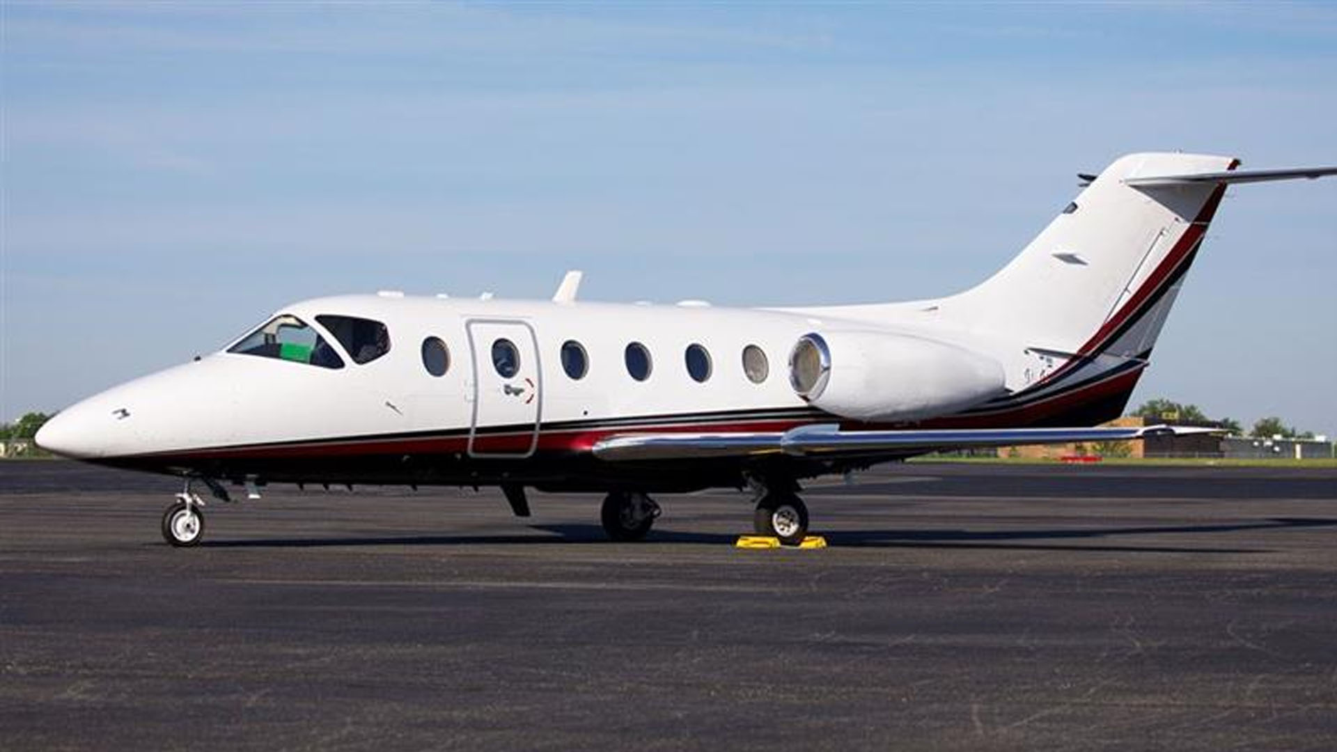 N484TP Fixed wing multi-engine jet private jet