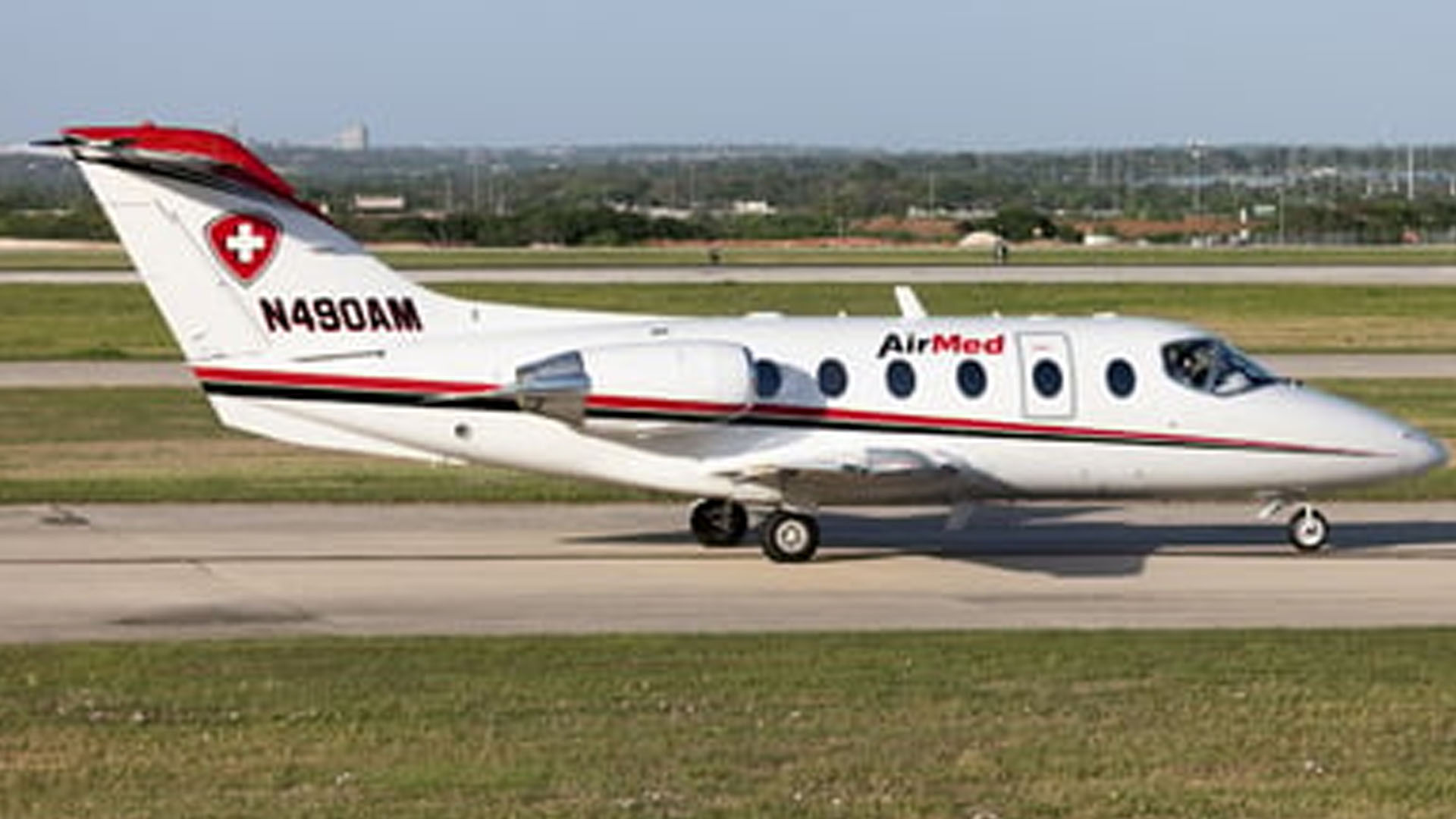 N490AM Fixed-wing multi-engine jet private jet