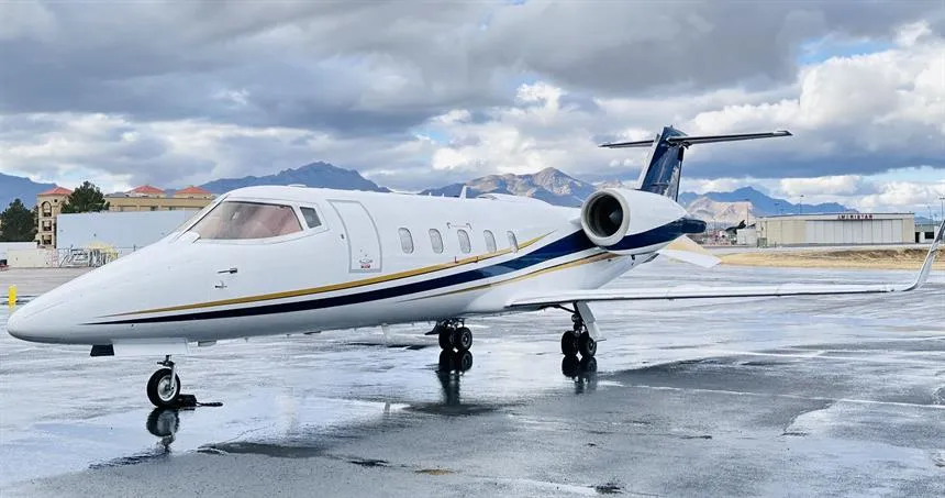 Learjet 60 (1998) — N491CP