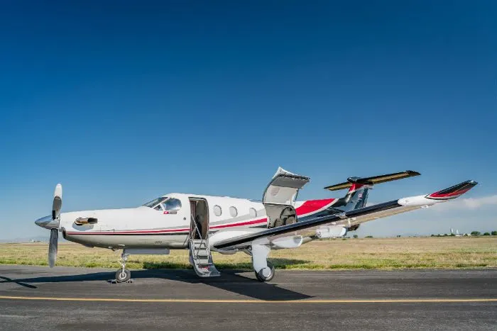 Pilatus PC-12 (1999) — N499CB