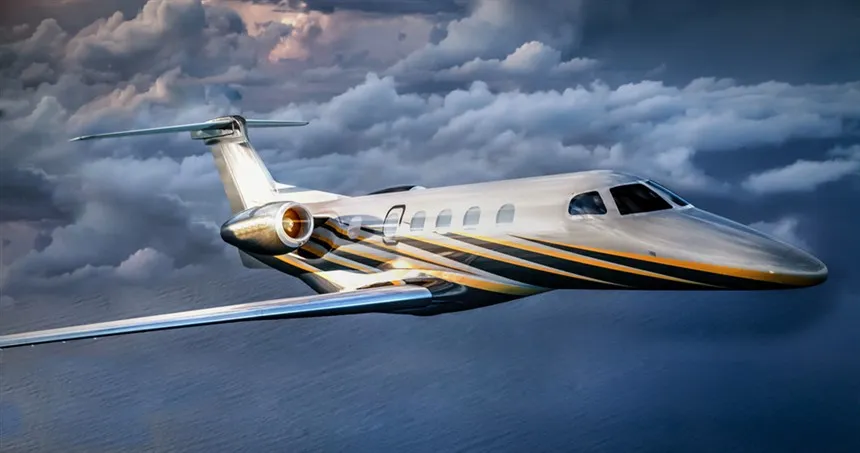 Embraer Phenom 300 (2016) — N4B