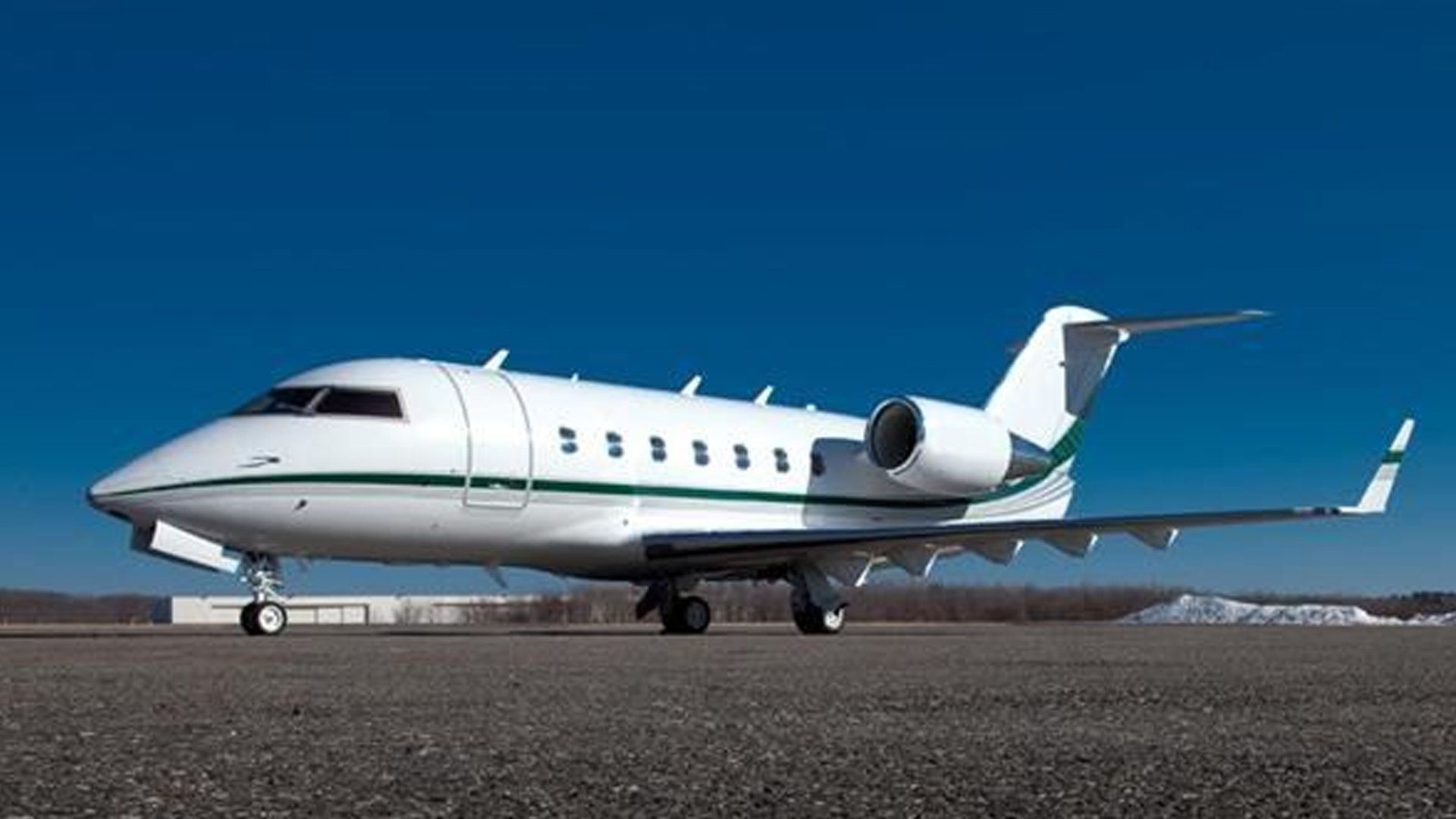 N500LR Bombardier Challenger 601 private jet