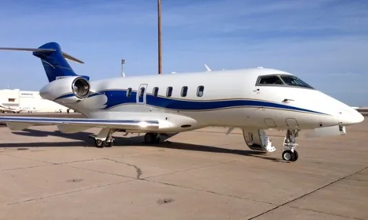 Bombardier Challenger 300 (2004) — N520RP