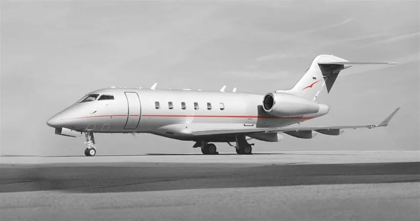 Bombardier Challenger 300 (2009) — N541XJ