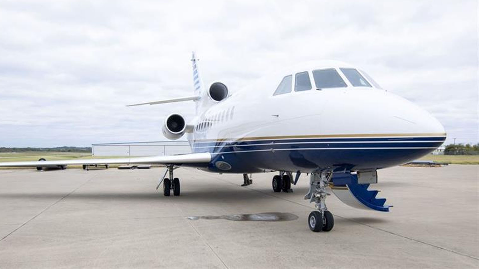 Dassault Falcon 900 (2001) — N550TH