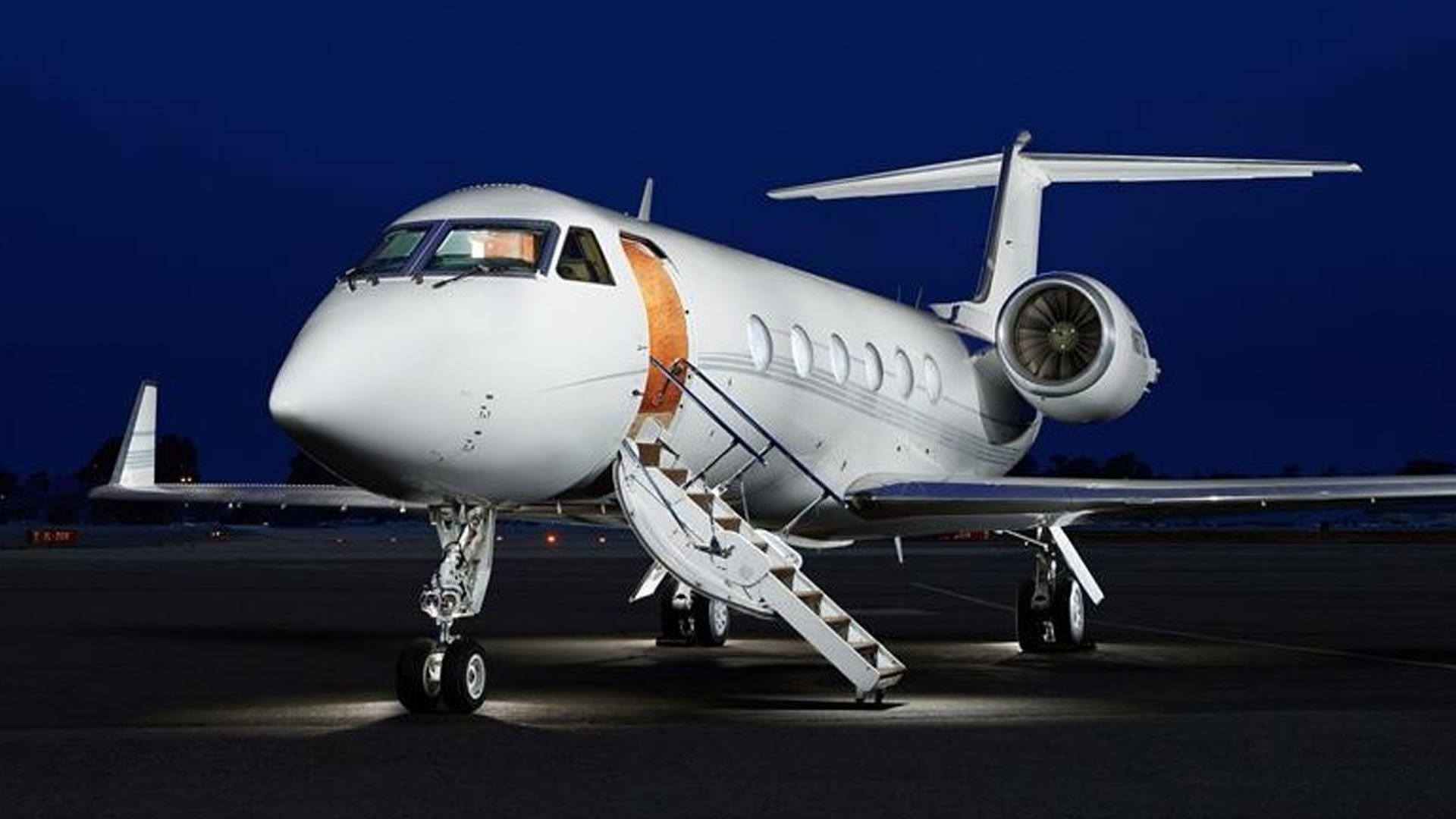 Gulfstream GIV (1997) — N607SB