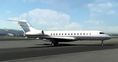 Bombardier Global 6000 (2008) — N616DC