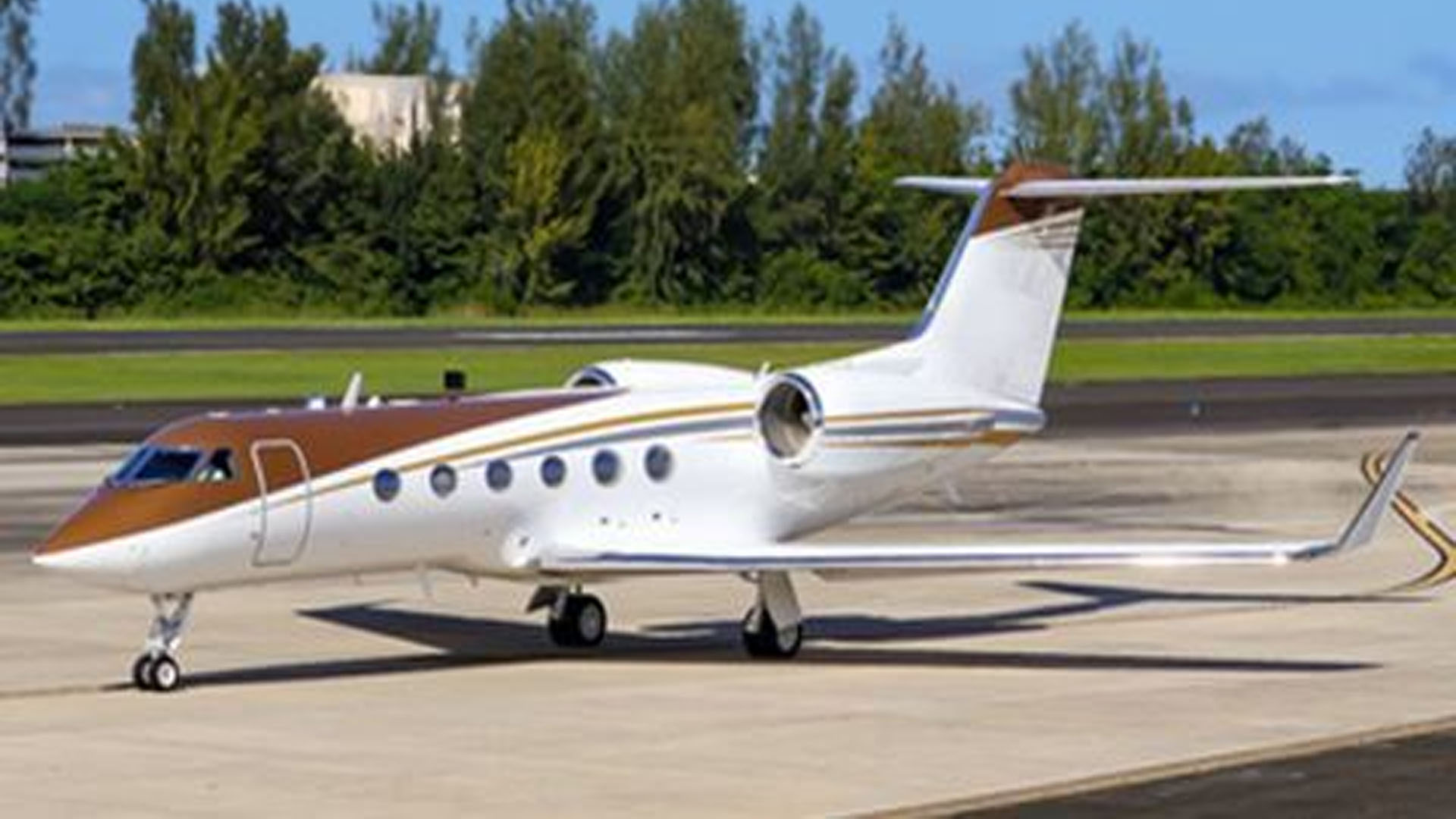 Gulfstream GIV (1997) — N623JL